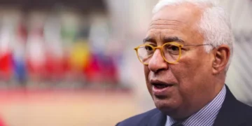 António Costa promete firmeza europeia na defesa do território após tarifas de Trump