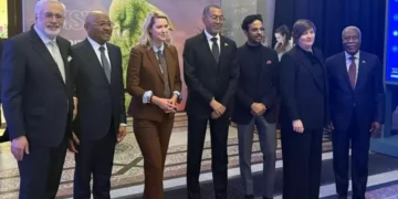 Angola reforça cooperação com o Conselho Mundial de Diamantes de Antuérpia