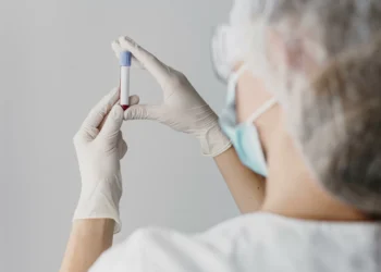 Sete anos de silêncio e uma resposta para as doenças raras