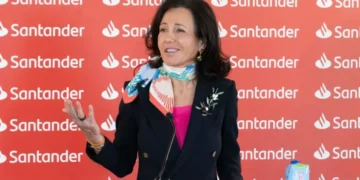 Banco Santander com lucro recorde de 14.101 milhões em 2025 e compra Webster Bank