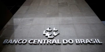 O que a leitura de gestores sobre início de cortes dos juros ensina aos investidores