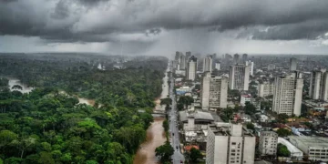 Chuvas frequentes em Manaus revelam sinais importantes sobre o futuro da Amazônia