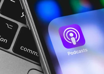 Apple integra vídeos ao Podcasts e mira YouTube e Spotify