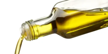 Anvisa determina recolhimento de azeite de oliva e pó para confeitaria; veja marcas e lotes