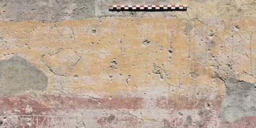 Tecnologia decifra grafites com declarações de amor e insultos em Pompeia
