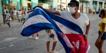 Governo português aconselha a adiamento de viagens “não indispensáveis” a Cuba