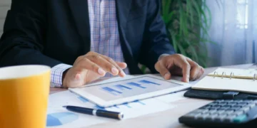 Saiba as melhores táticas para o investidor se proteger em tempos de guerra